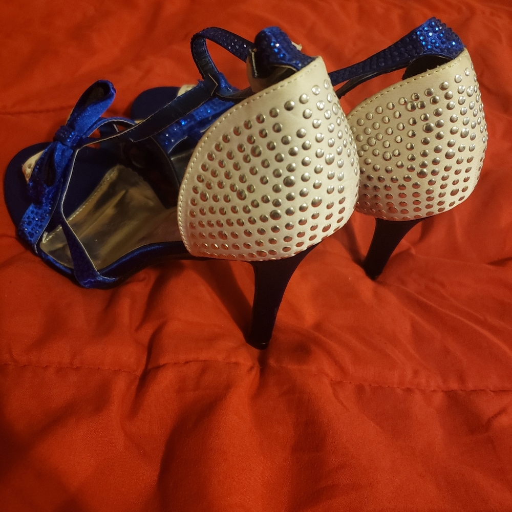 Shoes - Picture 3 of 3